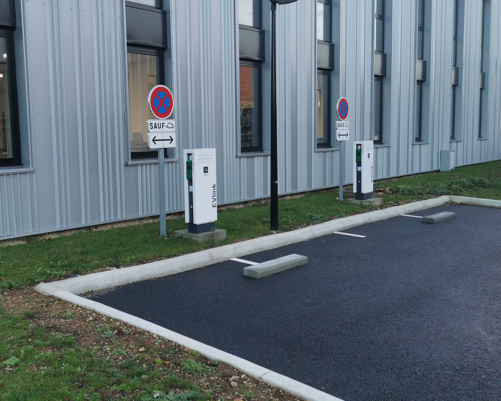 Installation de bornes de recharge Poitiers